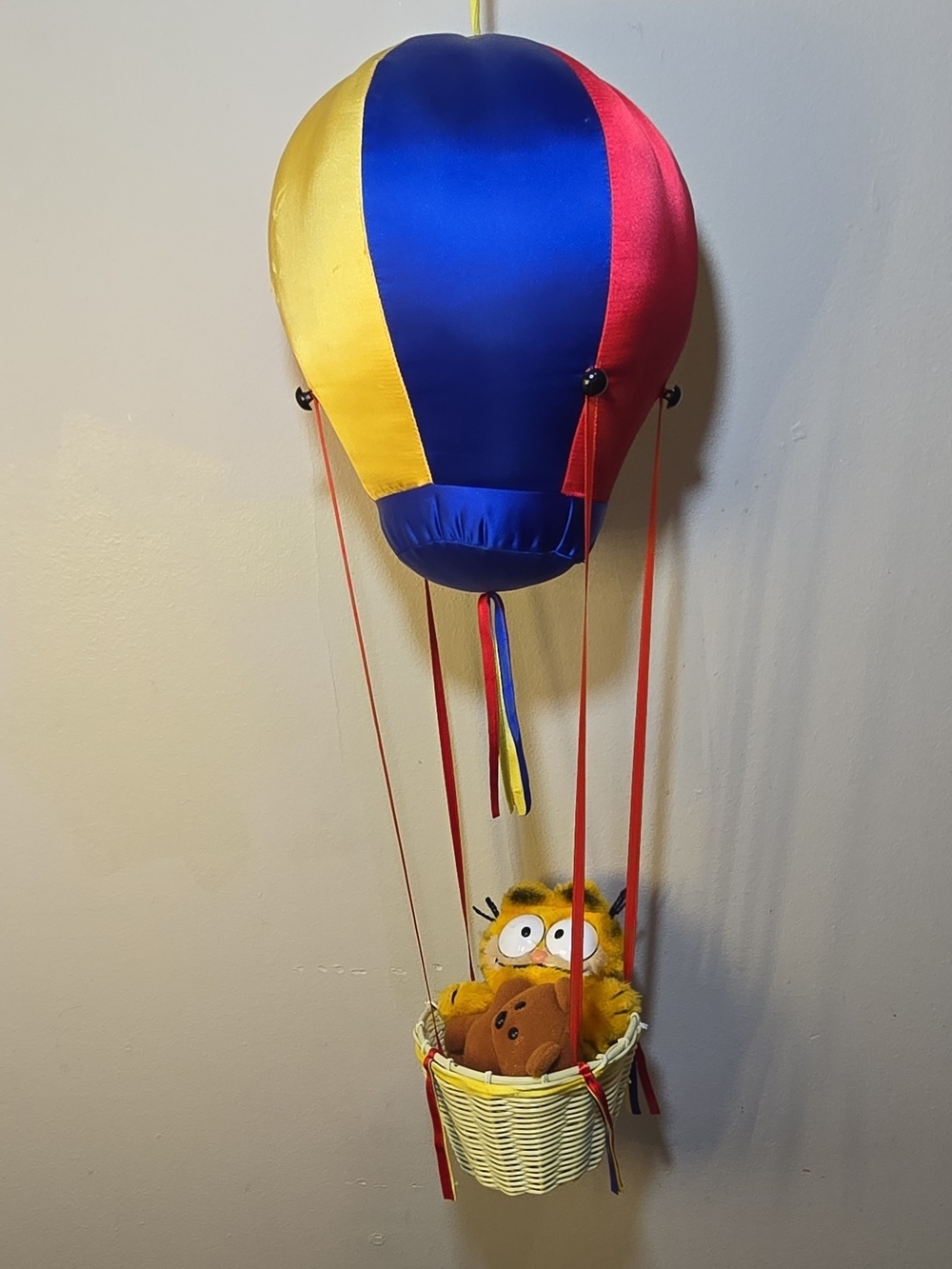 Garfield and POOKY Up Up Up and Away Hot Air Ballon 1980s Vintage Plush Toy